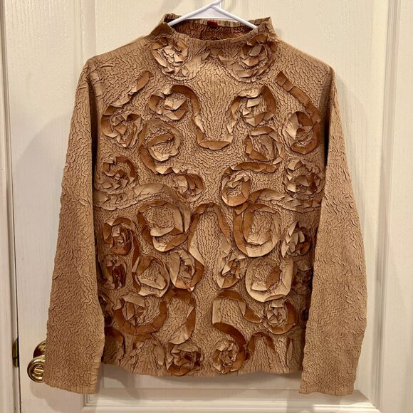 Alberto Makali Tops - Alberto Makali Raised Ribbon Swirl Crinkle Pull Over Top.   Size M